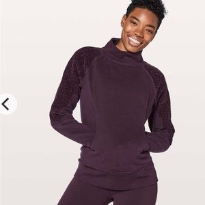 Lululemon floral flock pullover in black cherry - size 2